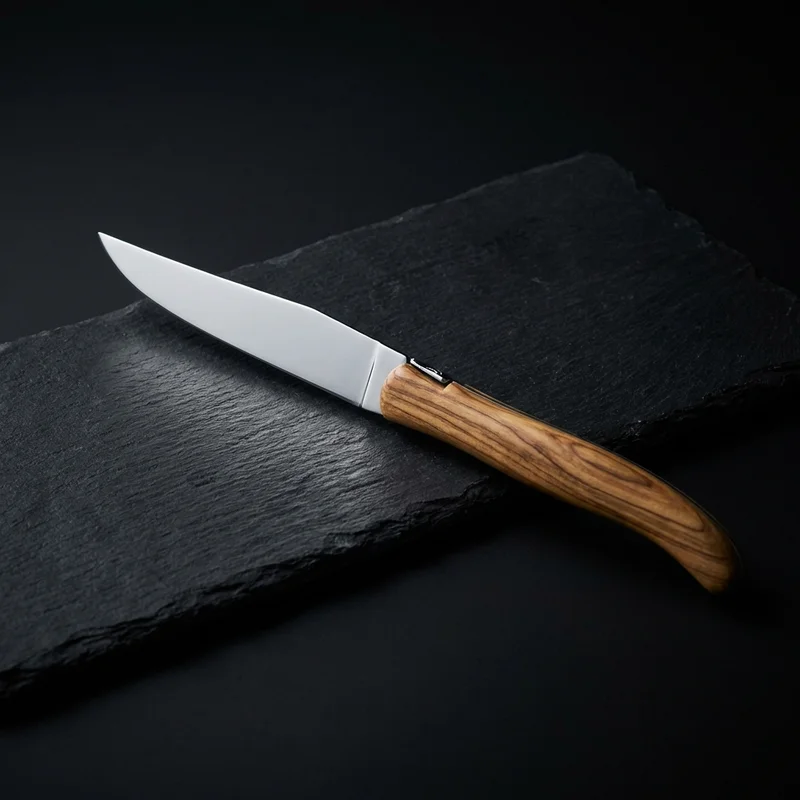 Laguiole en Aubrac — Premium Table Knife Sandvik Steel Olive Wood Handle - 1
